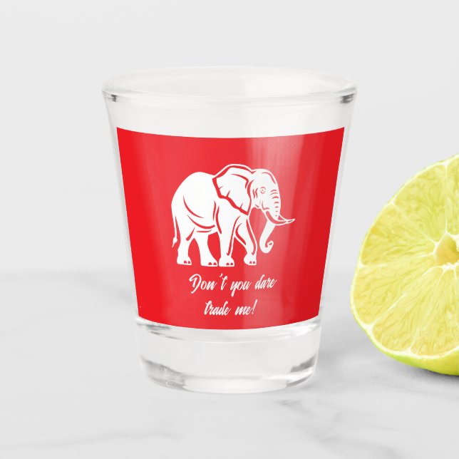 Copo De Shot Presente de Brincadeira Elefante Branco (Frente)