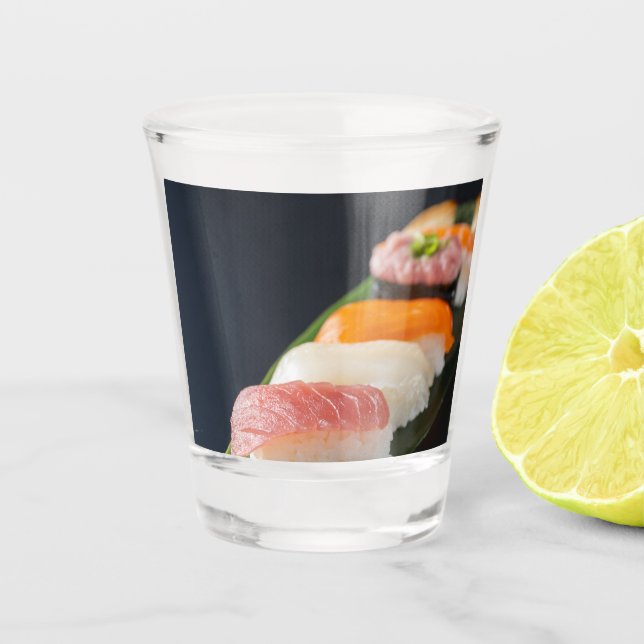 Copo De Shot Sleek Sushi Glass – Japanese Minimal Design (Frente)