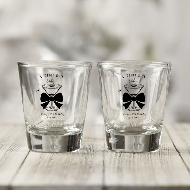 Copo De Shot Uma Festa de aniversário Martini Mais Velha (Criador carregado)