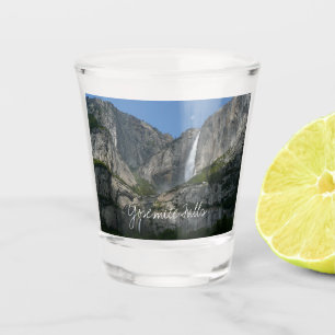 Copo De Shot Yosemite Falls III do Parque Nacional Yosemite