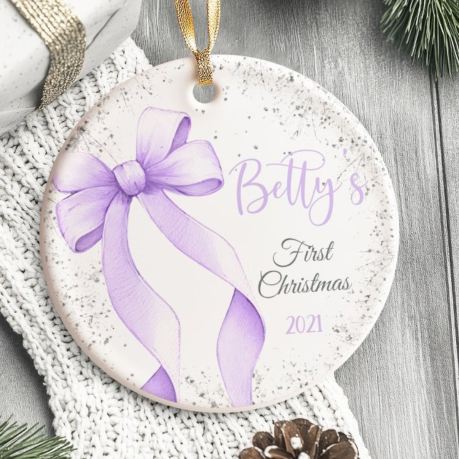Coquette do Arco de Ornamento do Bebê (Baby's First Christmas Ornament Bow Coquette)