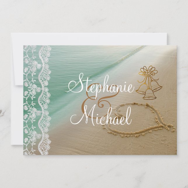 Coração cinzelado no convite do casamento da areia (Frente)