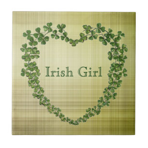 Coração de Trevo de Menina Irlandesa