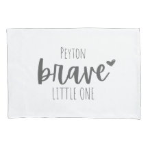 corajoso pequeno nome personalizado Pillowcase
