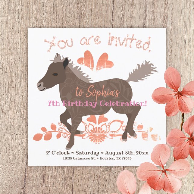 Coral, Rosa, Convite de aniversário de Pony Castan (brown peach galloping pony girls birthday party invitation ponies themed party invite pink hearts)