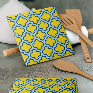 Corante amarelo e azul-bebê, latido, quatrefoil