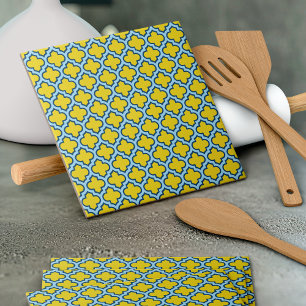 Corante amarelo e azul-bebê, latido, quatrefoil