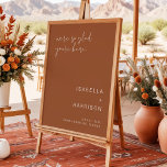 CORIANDER Boho Terracotta Poster de Boas-vindas<br><div class="desc">Este sinal de boas-vindas do casamento apresenta uma fonte moderna e uma design moderna e minimalista com uma combinação boho terracotta e cor branca. Edite facilmente o texto *maioria* para corresponder ao seu evento. As cores são 100% editáveis.</div>