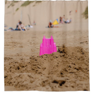 Cortina Para Box Brinquedo de castelo cor-de-rosa na praia durante