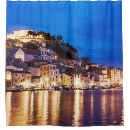 Cortina Para Box Cidade croata de Sibenik à noite