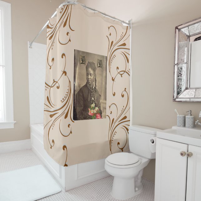 Cortina Para Box Floral de chá da African American Girl (In Situ)