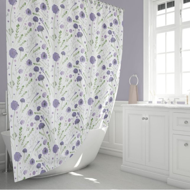 Cortina Para Box Flores de Aquarela Roxo Elegante (Elegant Purple Green Watercolor Flowers Shower Curtain from Studio Posies.)