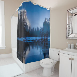 Cortina Para Box Inverno Num Lago Entre Montanhas Cobradas Pelo Gel
