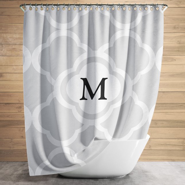Cortina Para Box Quatrefoil de Cinza Monograma Elegante (Elegant Monogram Gray Quatrefoil Shower Curtain)