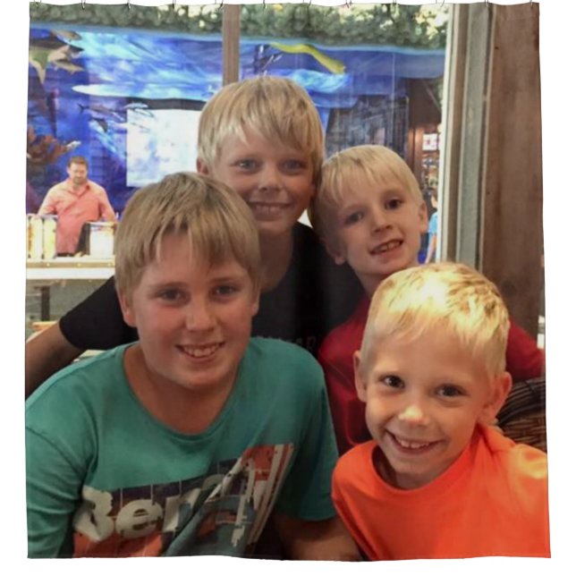 CORTINA PARA BOX SEUS NETOS... (Frente)