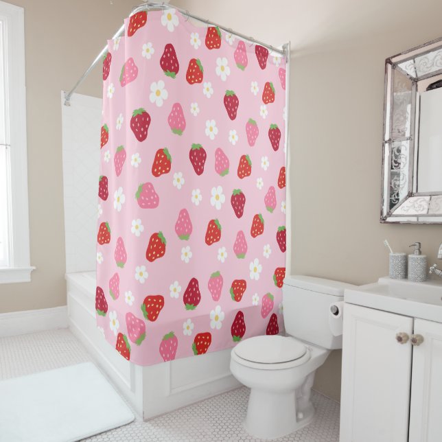 Cortina Para Box Strawberries & Daisies Shower Curtain (In Situ)