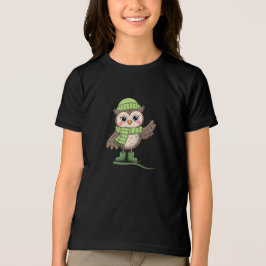 Coruja de desenho animado vestida para o inverno