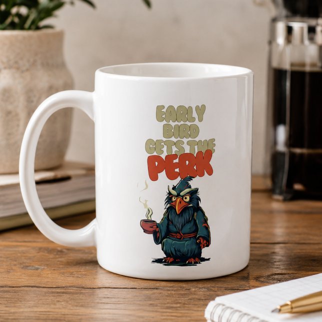 Coruja Engraçada Segurando Caneca de Café (Criador carregado)