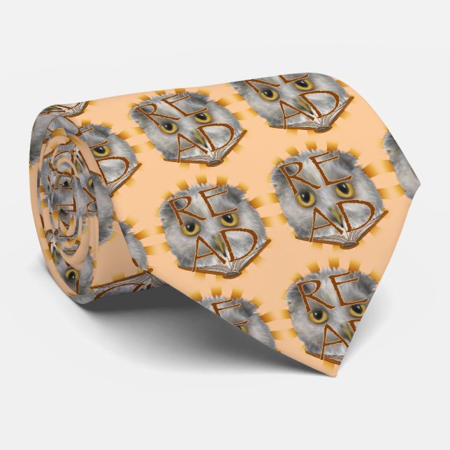 Coruja Lê a Gravata de Professores (Rolled)