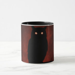 Coruja misteriosa na caneca noturna