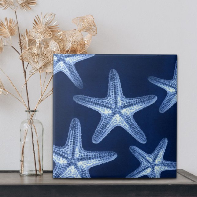 costa chic Beach — peixe-estrela azul-marinho (coastal chic beach rustic nautical blue starfish tile)