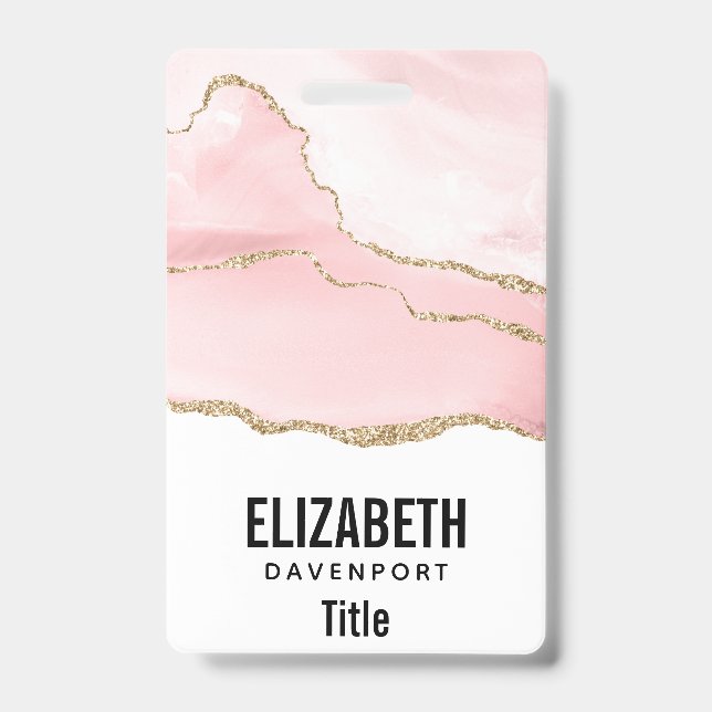 Crachá Agite de Blush Rosa com Elegante de Fita Dourada (Frente)