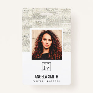 CRACHÁ ANTIGA TEXTURA DE JORNAL NOME DE CÓDIGO DE BARRAS 