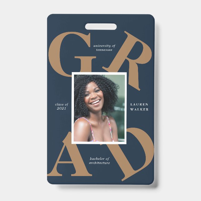 Crachá anúncio de graduação cores da escola script negrit (Frente)