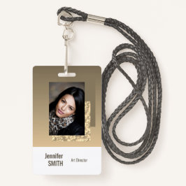 Crachá Beige Cream Logotipo de empresa simples Modelo de