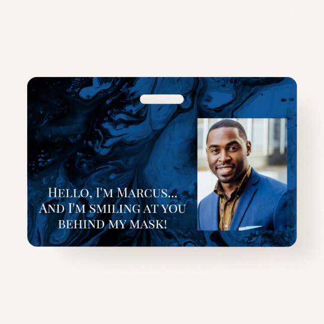 Crachá Black & Blue Marble Hello por trás da máscara (Frente)