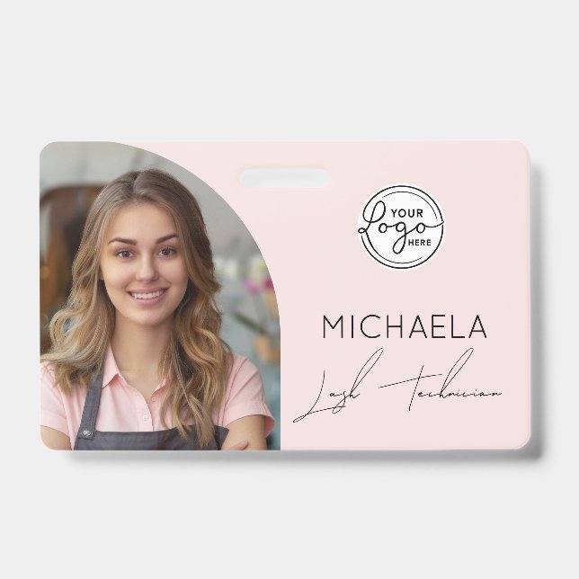 Crachá Blush Pink Script Logo Photo Lash Technician (Frente)