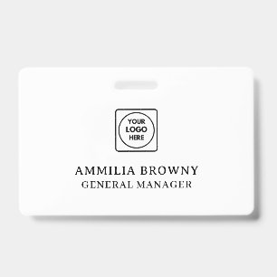 Crachá Branco Minimalista Coração Moderno Design Limpo