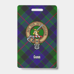 Crachá Brasão do Clã Gunn sobre Tartan