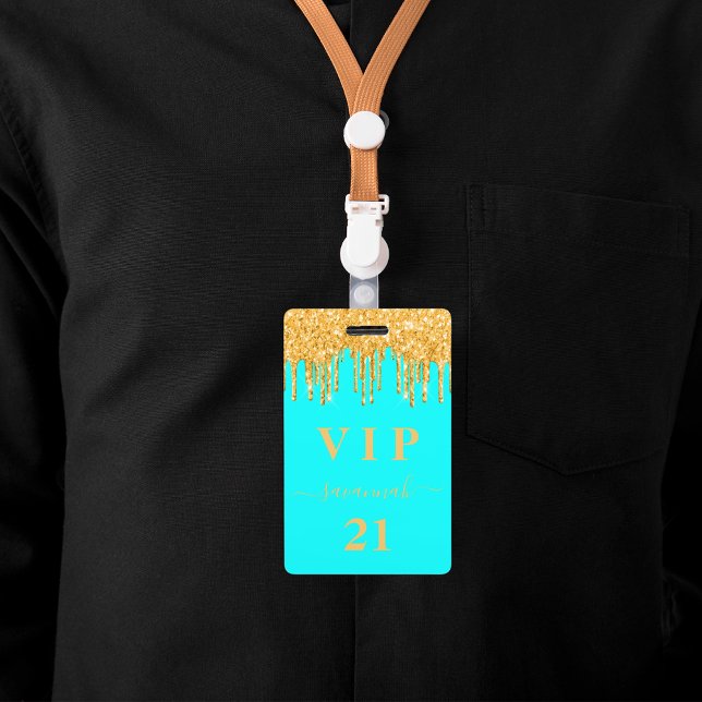 Crachá Brilho dourado aqua de aniversário gpinga monogram (Criador carregado)