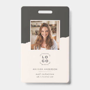 Crachá Cinza e abstrato fotográfico mínimo branco moderno