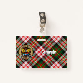Crachá Clan Carnegie Crest sobre o Vestido Tartan
