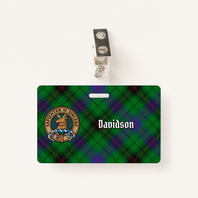 Crachá Clan Davidson Crest sobre Tartan (Frente com Clipe)