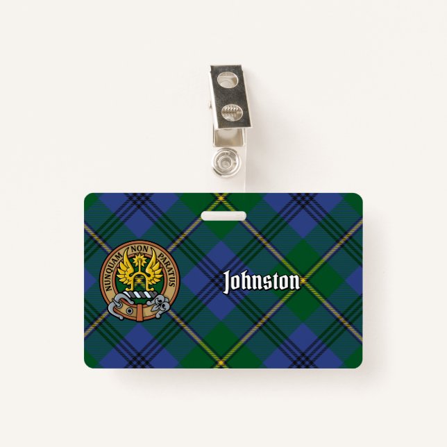 Crachá Clan Johnston Crest sobre Tartan (Frente com Clipe)