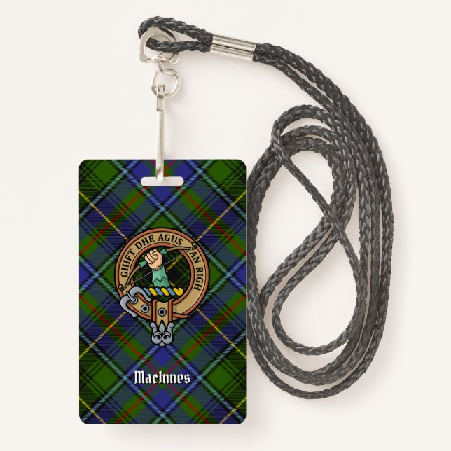 Crachá Clan MacInnes Crest sobre Tartan (Frente com cordão)