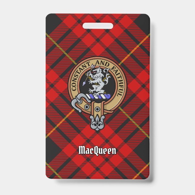 Crachá Clan MacQueen Crest sobre Tartan (Frente)