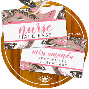 Crachá coral e chocolates NURSE HALL PASS