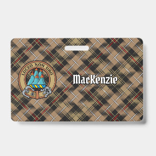 Crachá Crestão do Clã MacKenzie sobre Tartan de Caça Marr