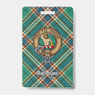 Crachá Crista do Clã MacFarlane sobre Tartan de Caça Anti