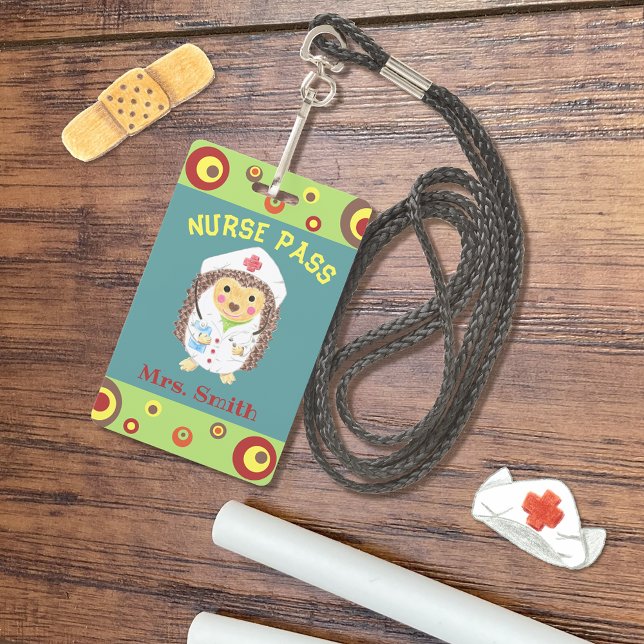 Crachá Cute passe de enfermeira ouriço (Criador carregado)