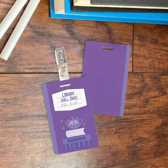 Crachá de Cadeia de Biblioteca Roxa de Caderno Fal (Faux notebook purple library hall pass badge.)