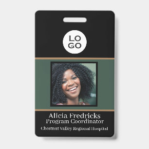 Crachá de Funcionário Preto e Verde com Logotipo