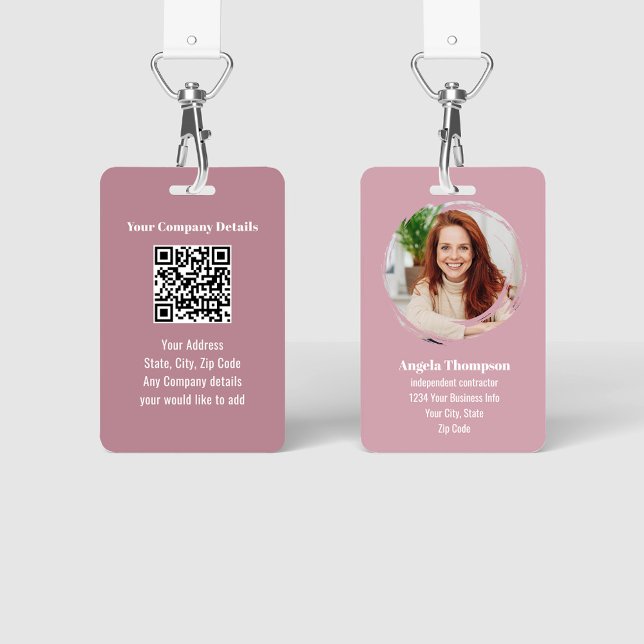 Crachá de Funcionário QR Code Foto Moderno Rosa (Pink business photo ID Badge with QR code template.)