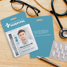 Crachá de ID do Hospital Azul com Foto e Código de