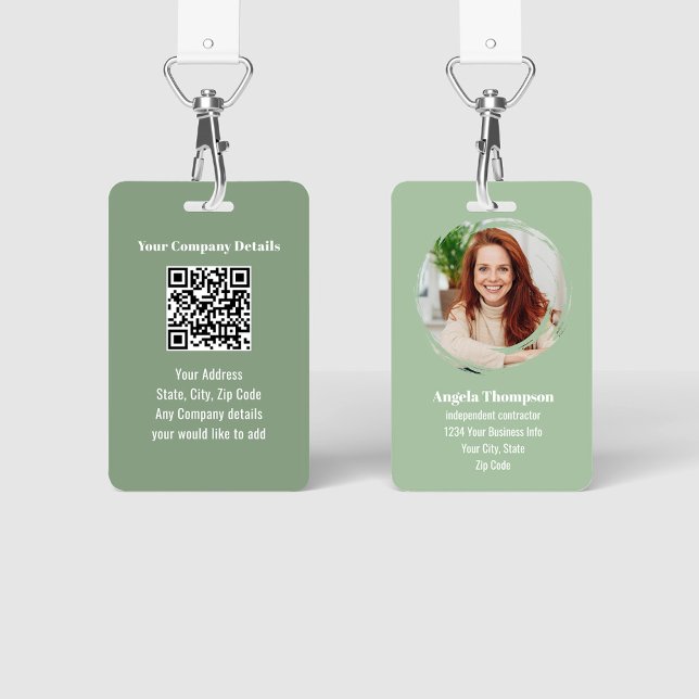 Crachá de Identificação de Funcionário com Código  (Green business ID Badge with photo template and QR code.)