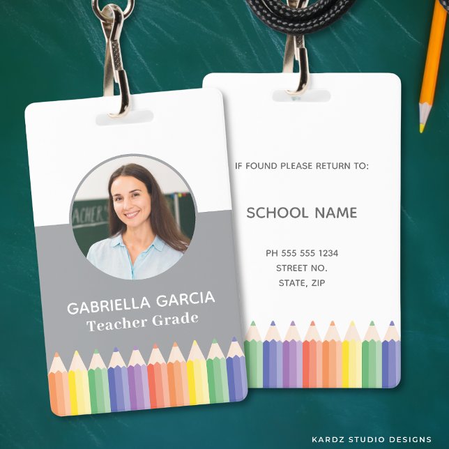 Crachá de identificação de professor com arco-íris (Front and back are shown. Customize and choose attachment: lanyard, retractable, or metal clip)